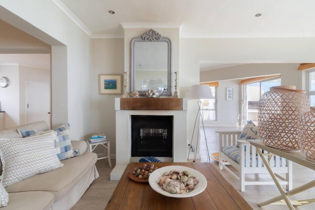 La Petite Baleine Oceanfront Luxury Villa دو كيلدرز المظهر الخارجي الصورة