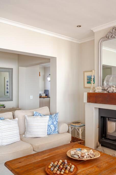 La Petite Baleine Oceanfront Luxury Villa دو كيلدرز المظهر الخارجي الصورة
